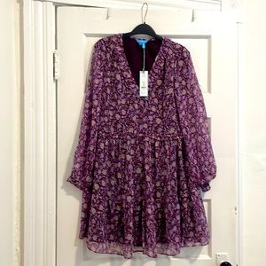 Beautiful never-been-worn Draper James XS Lorrie Mini Dress in Violet Paisley.